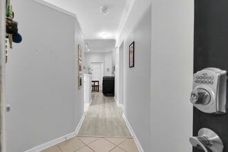 1733 Whitemarsh Way in Savannah, GA - Building Photo - Building Photo