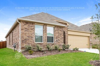 305 Sedalia Trl in Justin, TX - Building Photo - Building Photo