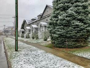 1880 Dewey Ave in Rochester, NY - Foto de edificio - Building Photo