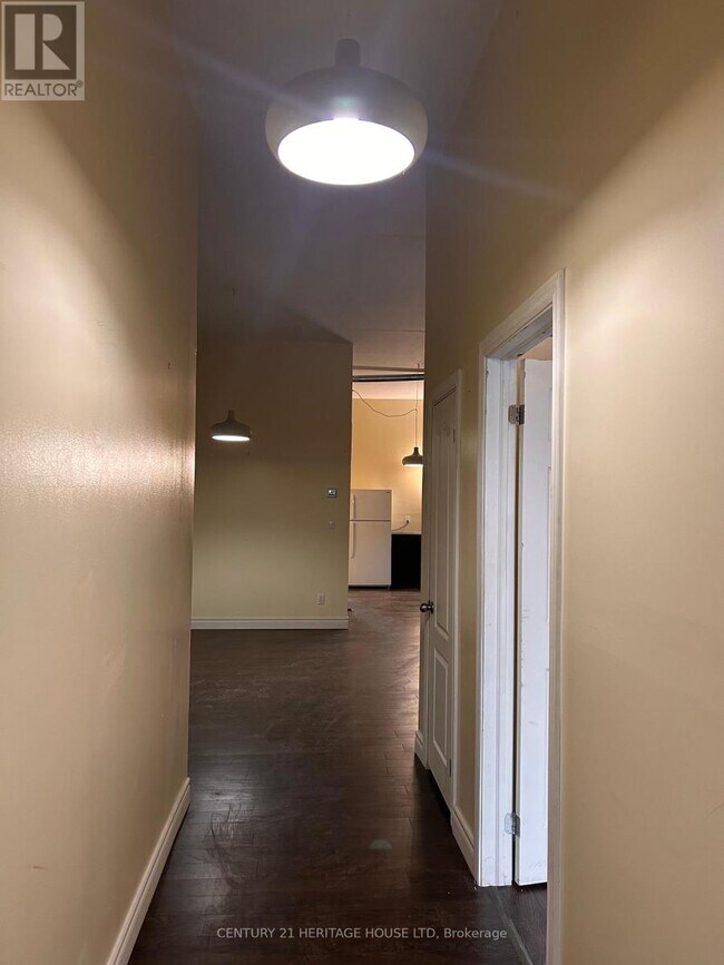 11 Hiawatha St in St Thomas, ON - Building Photo - Building Photo