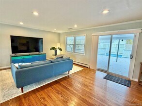 50 Hazelwood Ave in Westhampton Beach, NY - Building Photo - Building Photo