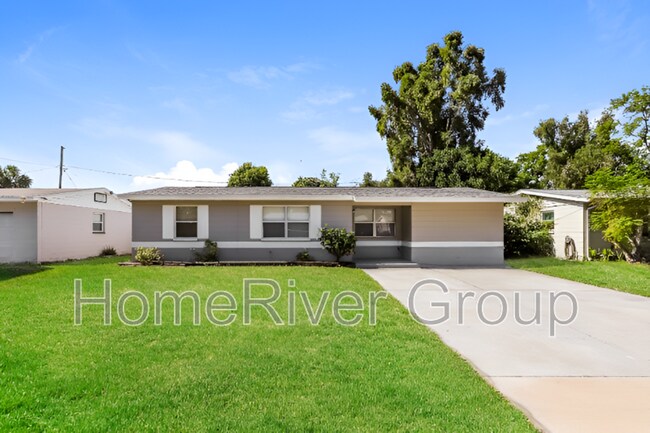 4800 85th Ave in Pinellas Park, FL - Building Photo - Building Photo