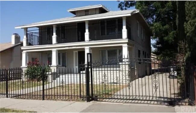 1233 N G St, Unit EHR Independent Living Home in San Bernardino, CA - Foto de edificio - Building Photo