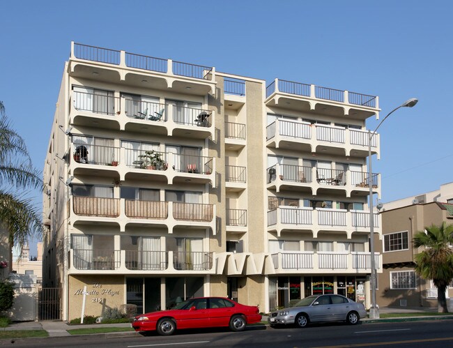 The Atlantic Plaza in Long Beach, CA - Building Photo - Building Photo