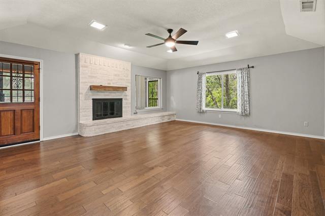 1700 Highview St in Arlington, TX - Building Photo - Building Photo