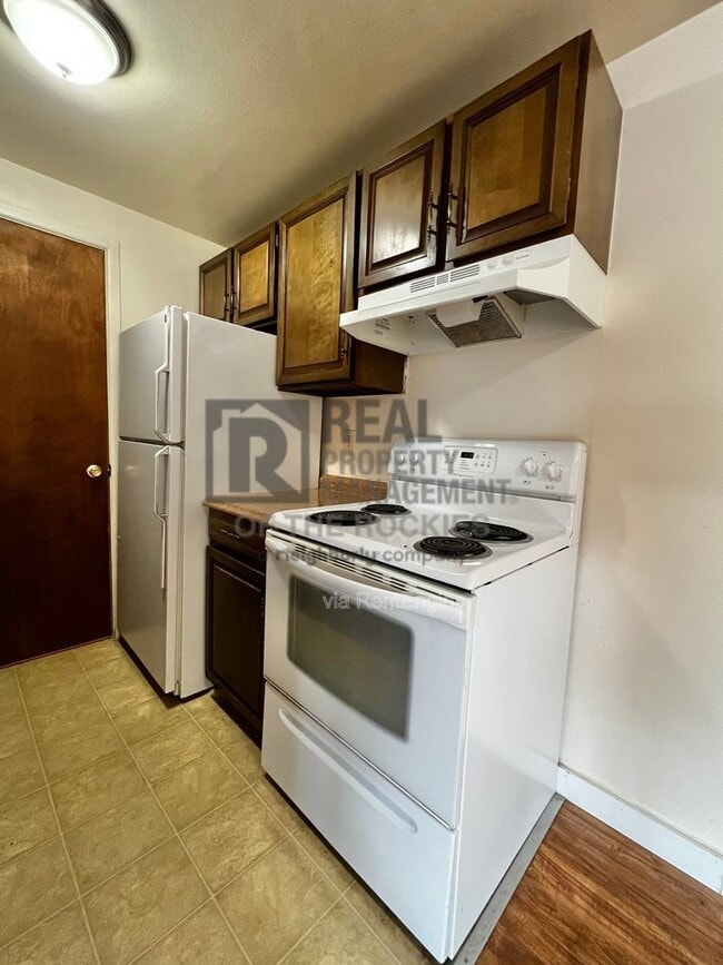 1005 Robertson St in Fort Collins, CO - Building Photo - Building Photo