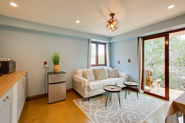 630 Kingston Rd in Belmont, CA - Building Photo - Building Photo
