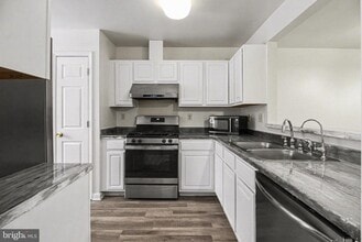 6437 Terrace Ct in Harrisburg, PA - Building Photo - Building Photo