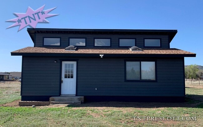 property at 1625 W Kelly Dr