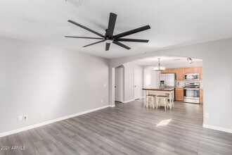 2518 W Bent Tree Dr in Phoenix, AZ - Building Photo - Building Photo