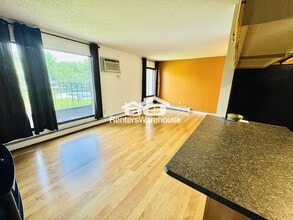 4110 Rahn Rd in Eagan, MN - Building Photo - Building Photo