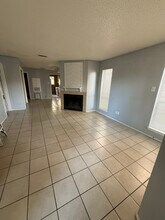 2009 West Loop in Austin, TX - Building Photo - Building Photo