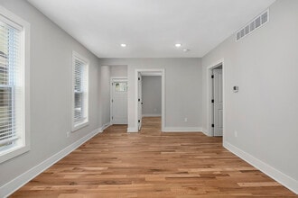 751 Veto St NW, Unit #1 in Grand Rapids, MI - Building Photo - Building Photo