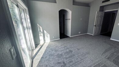 280 S Bedford Dr in Chandler, AZ - Building Photo - Building Photo