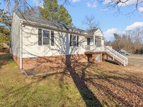 11330 Bailey Woods Dr in Midlothian, VA - Building Photo - Building Photo