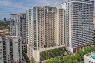 207 13th St NE in Atlanta, GA - Building Photo