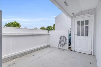 10383 SW 209th Ln in Cutler Bay, FL - Building Photo - Building Photo