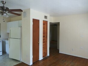 607 S Summerlin Ave in Orlando, FL - Foto de edificio - Building Photo