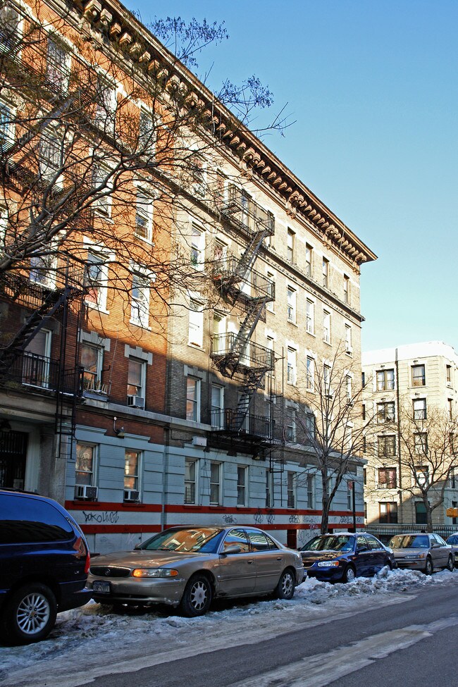 84 Wadsworth Ave in New York, NY - Foto de edificio - Building Photo