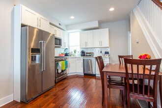 1711 Latona St in Philadelphia, PA - Building Photo - Building Photo