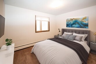 Meadow Park Apartments in Rochester, MN - Foto de edificio - Building Photo