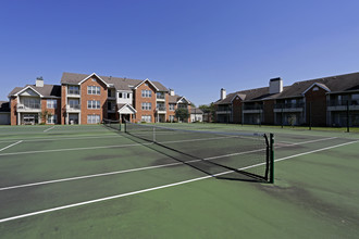 Baytowne Apartments in Champaign, IL - Foto de edificio - Building Photo