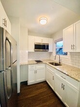 300 Meridian St in Boston, MA - Building Photo - Building Photo