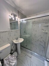 164 Kennedy Dr in Bridgeport, CT - Building Photo - Building Photo