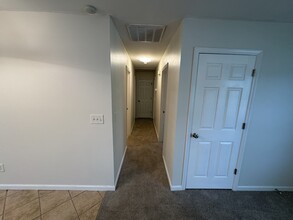 2206 McConnell Rd in Greensboro, NC - Building Photo - Building Photo
