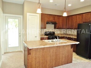 240 Hathaway Ln in Odenville, AL - Building Photo - Building Photo