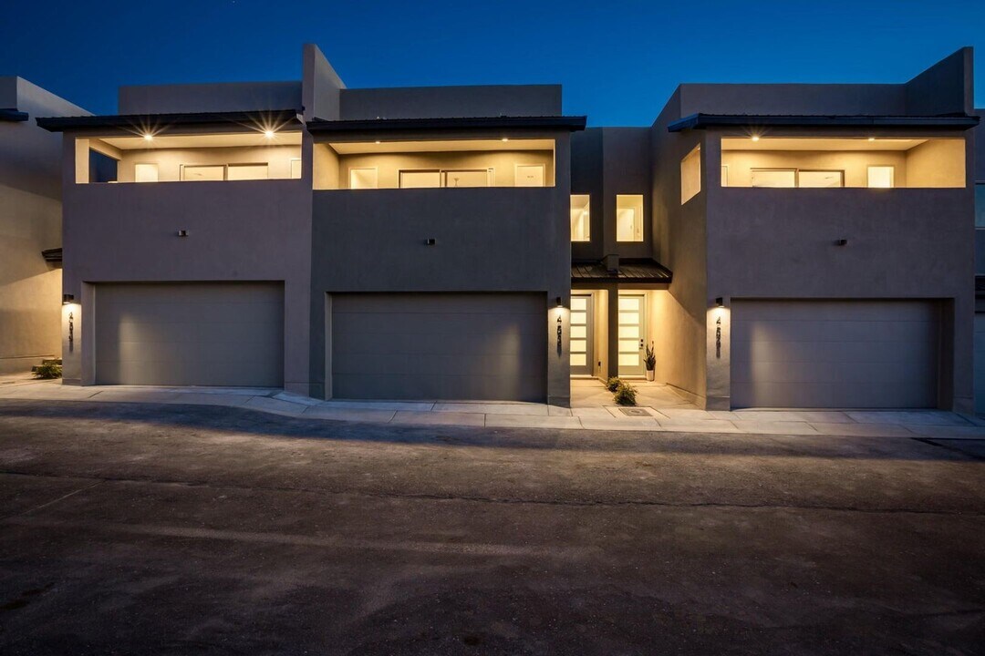4531 Villa Loma Ln NE in Albuquerque, NM - Building Photo