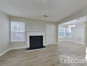 5431 Sapphire Cir in Ellenwood, GA - Building Photo - Building Photo