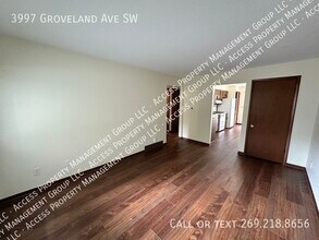 3997 Groveland Ave SW in Wyoming, MI - Building Photo - Building Photo