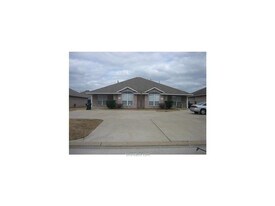 2317-2319 Axis Ct in College Station, TX - Building Photo