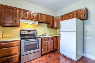 23 S Main St in New Milford, CT - Building Photo - Building Photo