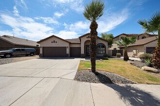 2831 E San Tan St in Chandler, AZ - Building Photo - Building Photo