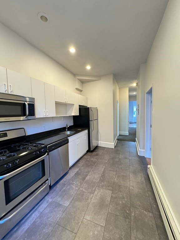 291 E St, Unit 1