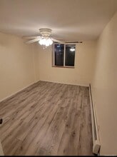 37 Knollcrest Ave in Farmingville, NY - Building Photo - Building Photo