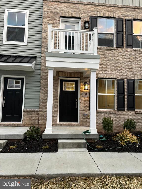 10 Barbine Wy in Bridgeport, PA - Building Photo - Building Photo