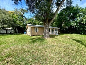 2507 Lenna Ave in Seffner, FL - Building Photo - Building Photo