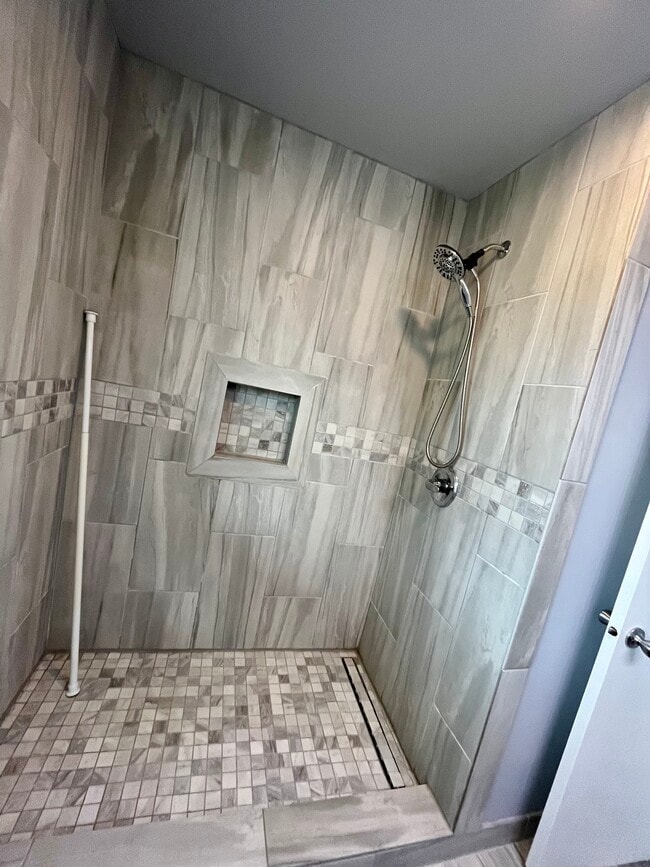 2441 Norvell Rd in Grass Lake, MI - Foto de edificio - Building Photo