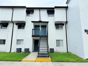 4149 S Semoran Blvd in Orlando, FL - Building Photo - Building Photo