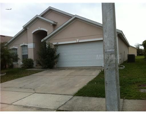 2704 Corybrooke Ln in Kissimmee, FL - Building Photo