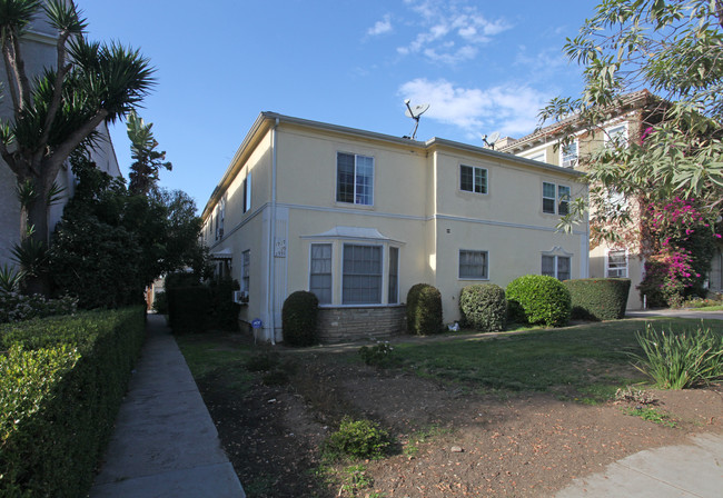 1927-1931 N Vermont Ave in Los Angeles, CA - Building Photo - Building Photo