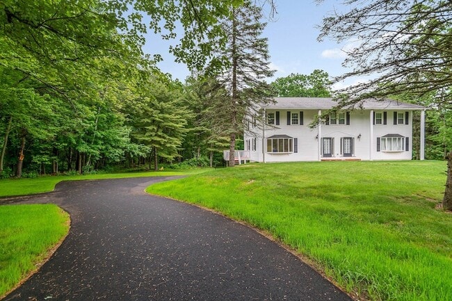 property at 352 Mammoth Rd
