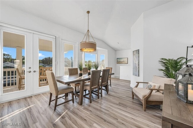 property at 2736 Gulfview Dr