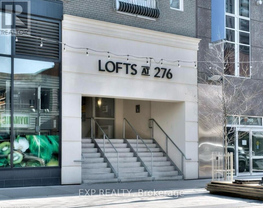 276-276 King St W in Kitchener, ON - Building Photo