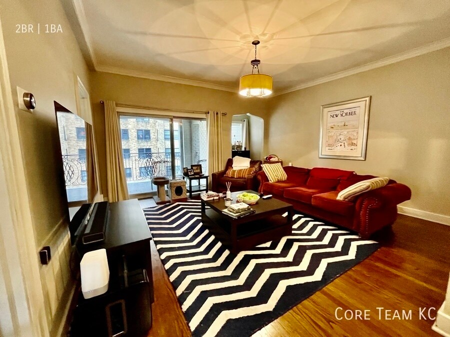 710 W 48th St in Kansas City, MO - Building Photo