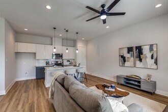 13131 Perennial Spgs Dr in Houston, TX - Building Photo - Building Photo