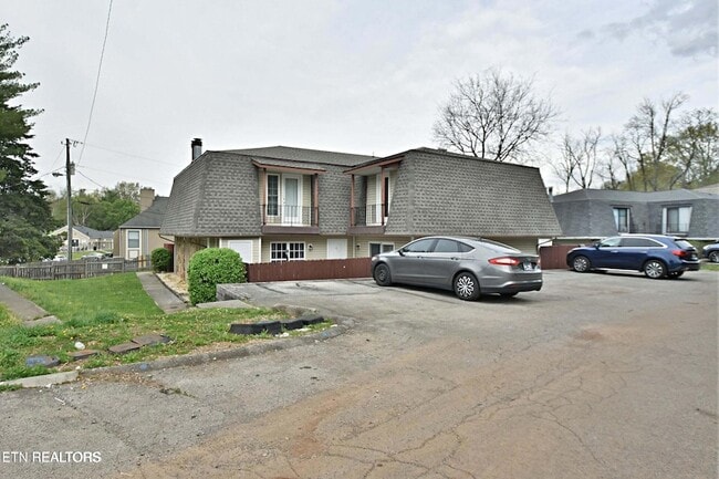 9111 Woodpark Ln NW, Unit 2 Bedroom 290-0101 in Knoxville, TN - Building Photo - Building Photo
